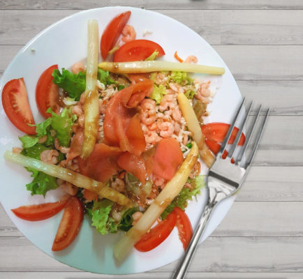 Salade crevettes et asperges - Restaurant Bar & Vins - La Fontaine des halles - Poitiers